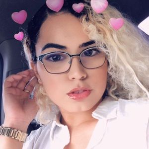 Meet your Posher, Ivy